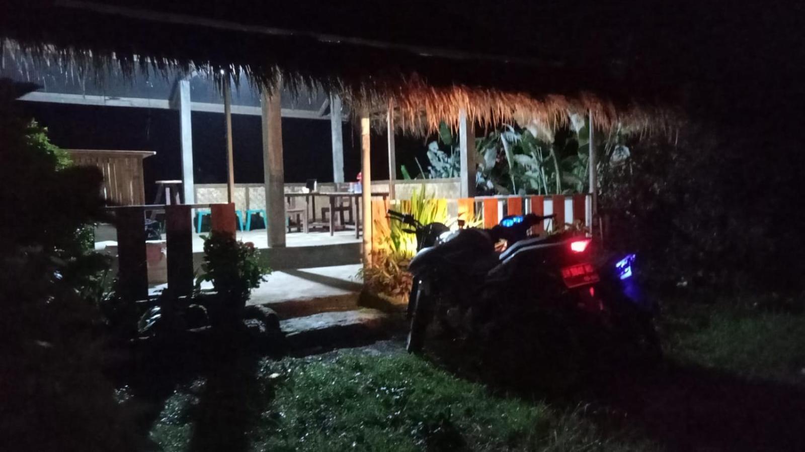Bayan Exotic Homestay Senaru Esterno foto