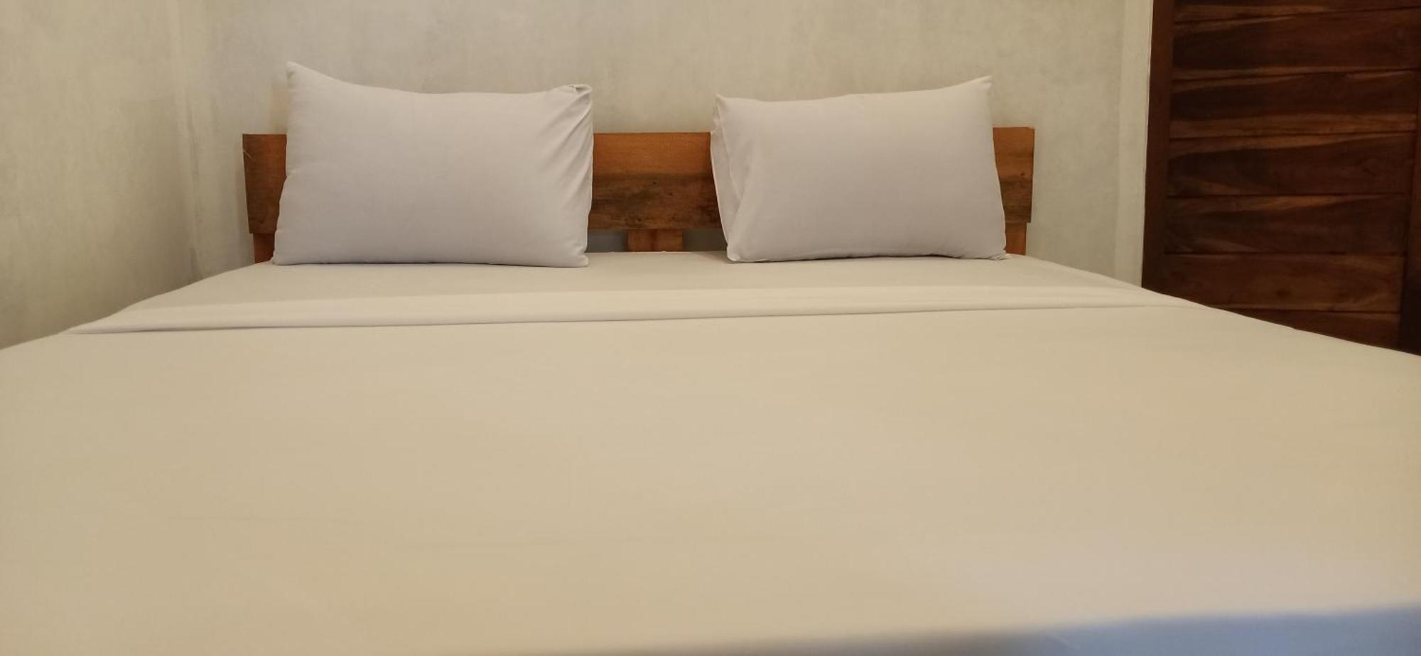 Bayan Exotic Homestay Senaru Esterno foto