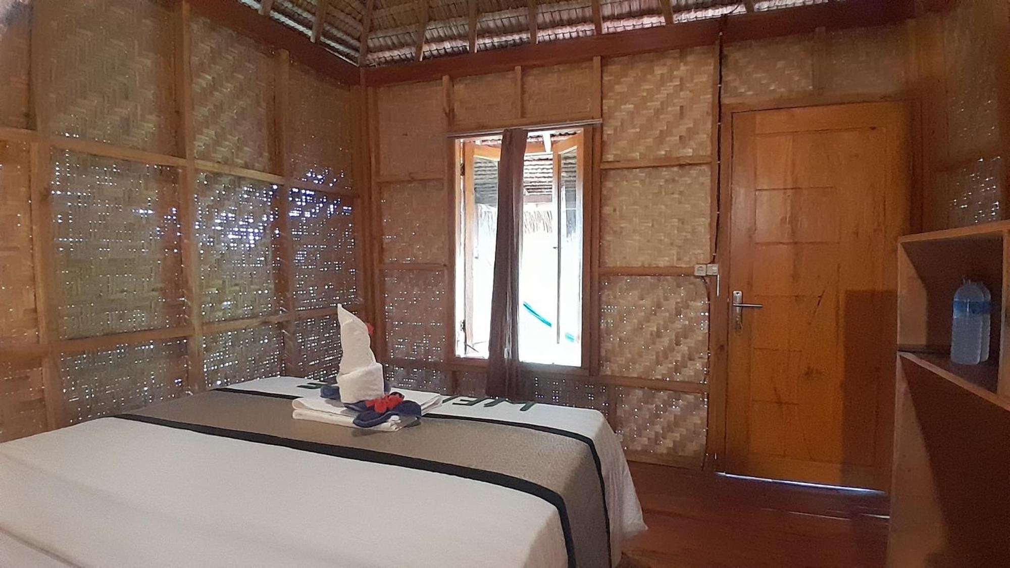 Bayan Exotic Homestay Senaru Esterno foto